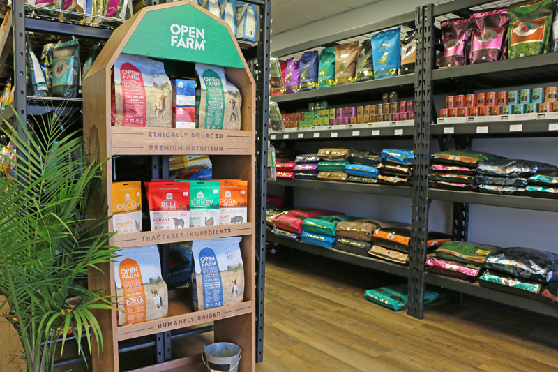 Organic pet outlet store